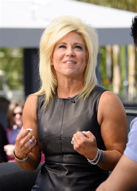 Celebrity Fakes > Images > Celebrity > Theresa Caputo